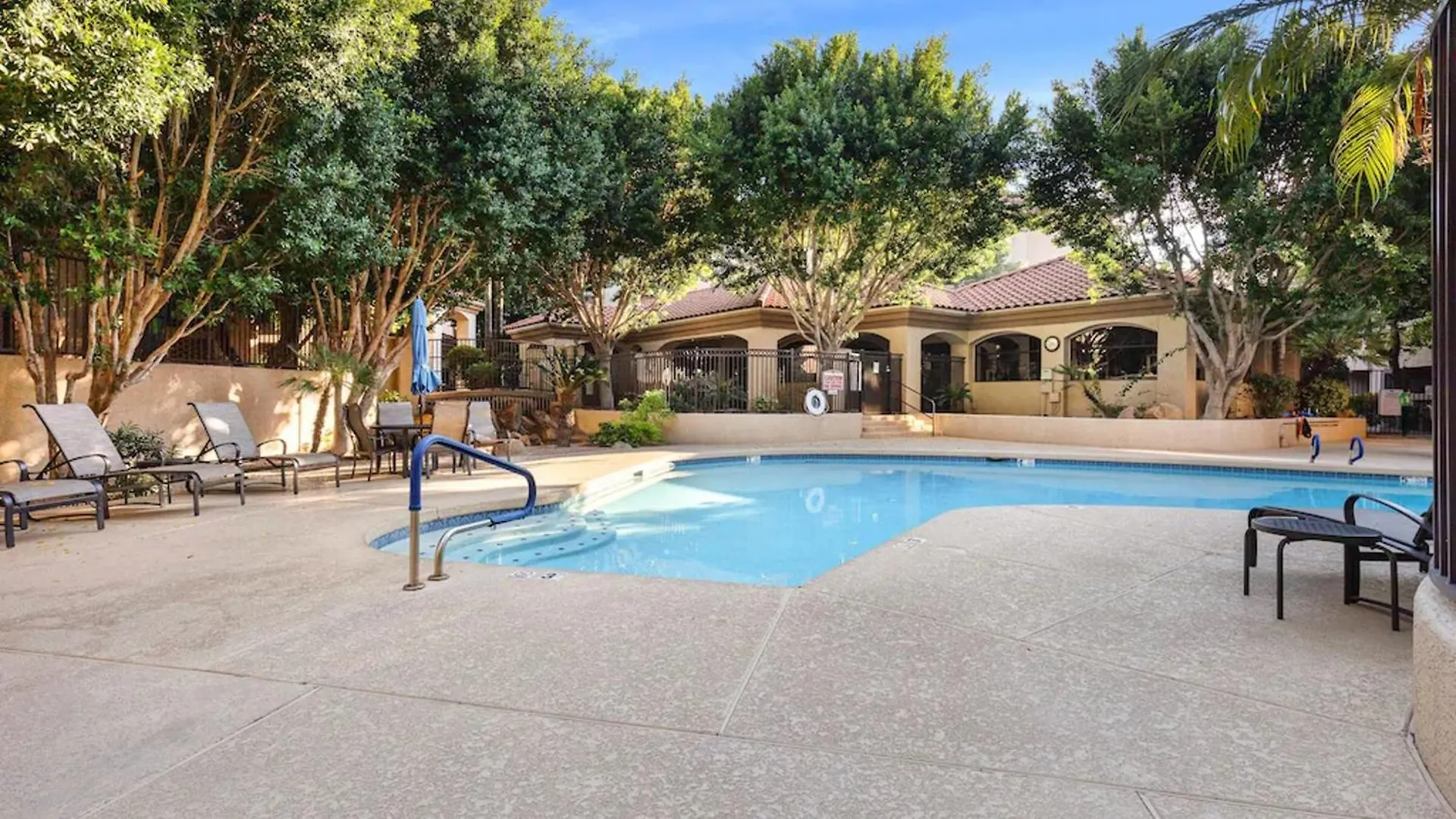 Holiday home Beautiful Newly Remodeled 2-Bdrm Biltmore Condo Phoenix United States