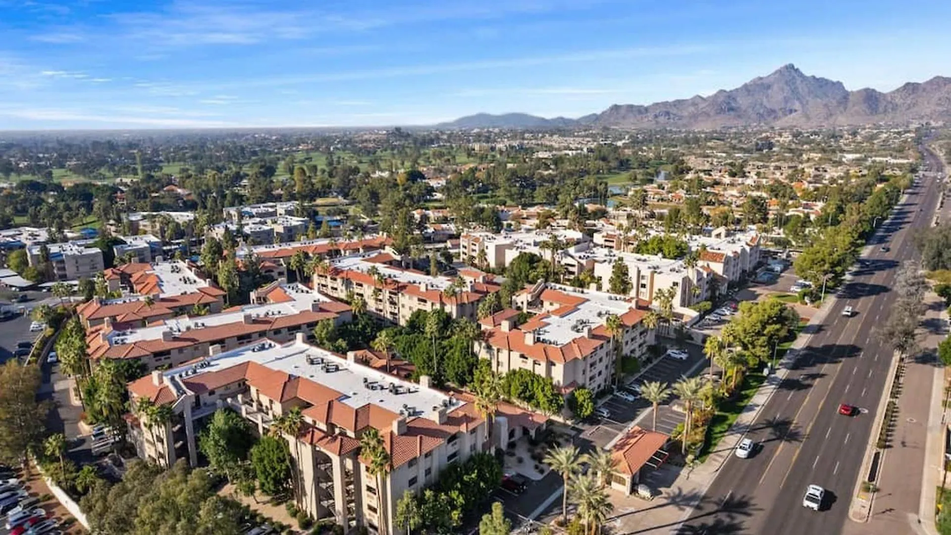 Beautiful Newly Remodeled 2-Bdrm Biltmore Condo Phoenix 0*,