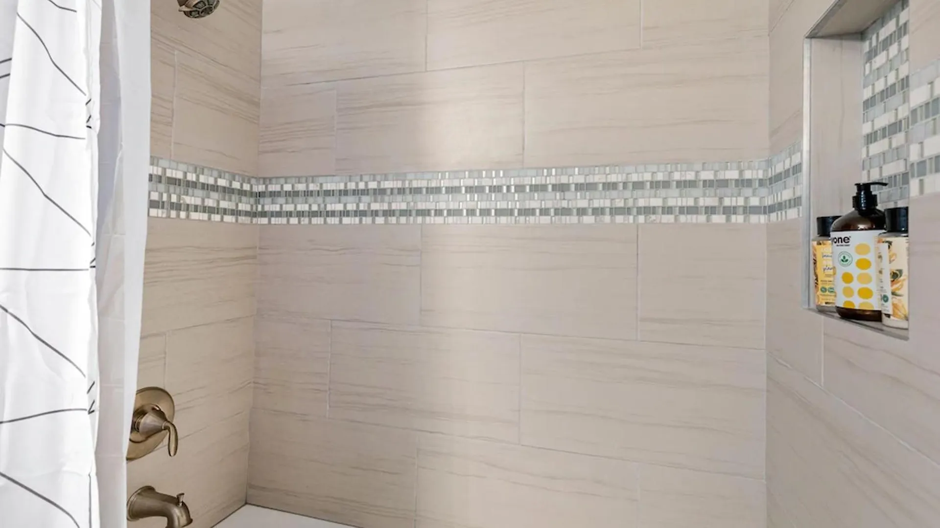 Beautiful Newly Remodeled 2-Bdrm Biltmore Condo Phoenix 0*,