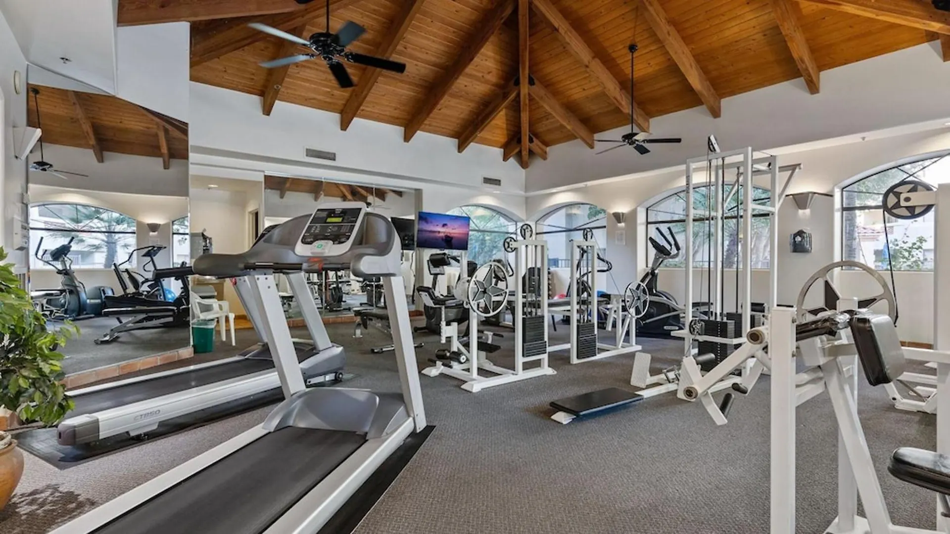 Beautiful Newly Remodeled 2-Bdrm Biltmore Condo Phoenix Holiday home